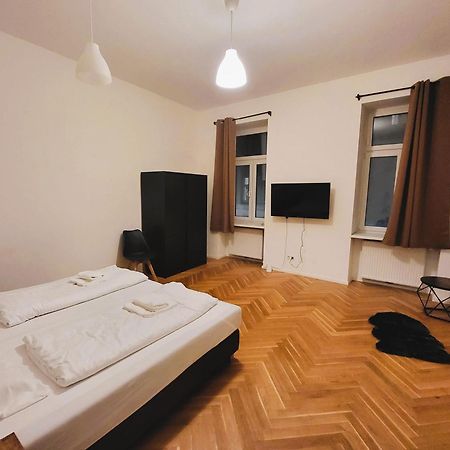 Neulerchenfelder Apartment Wina Bagian luar foto