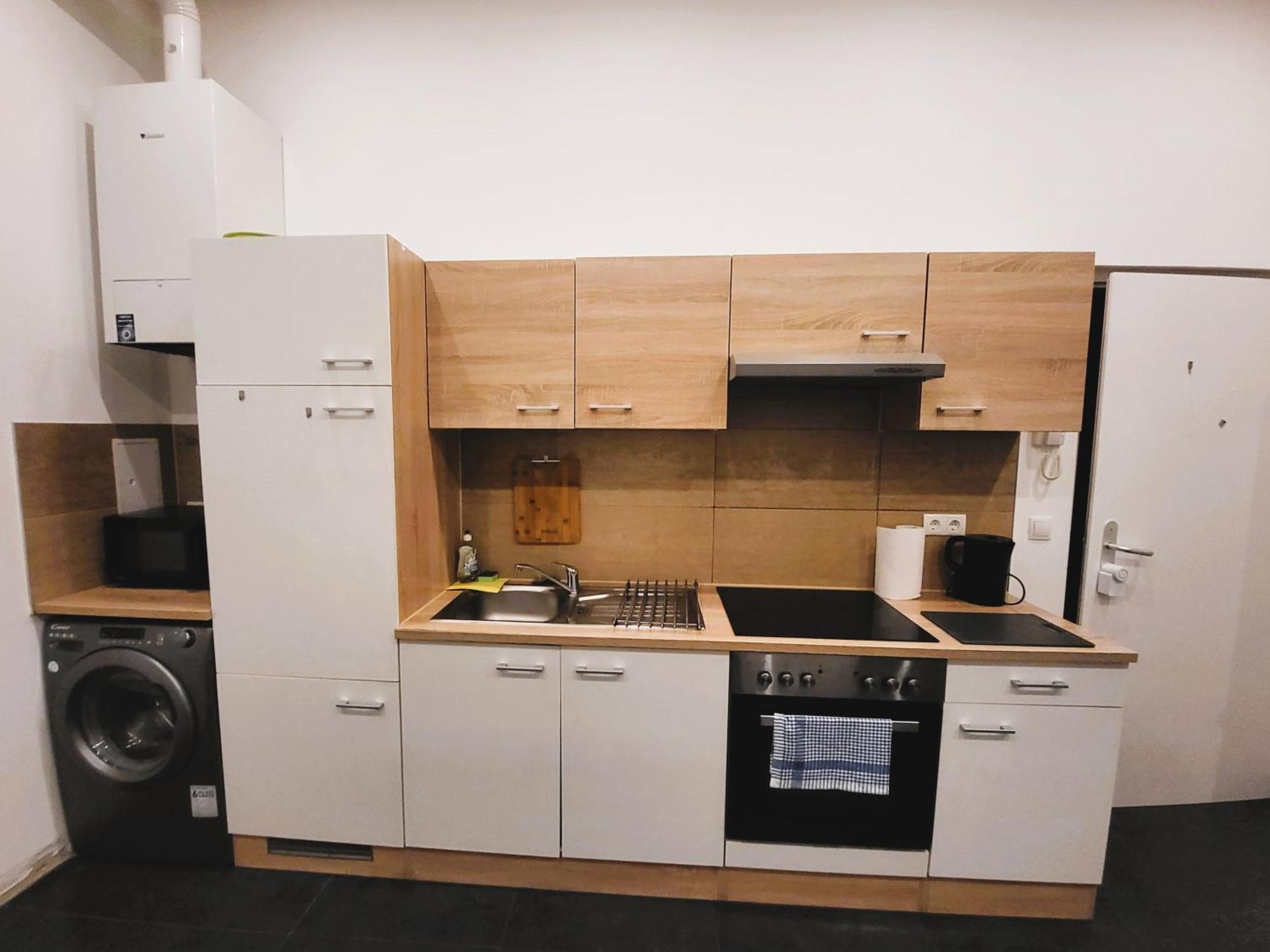 Neulerchenfelder Apartment Wina Bagian luar foto
